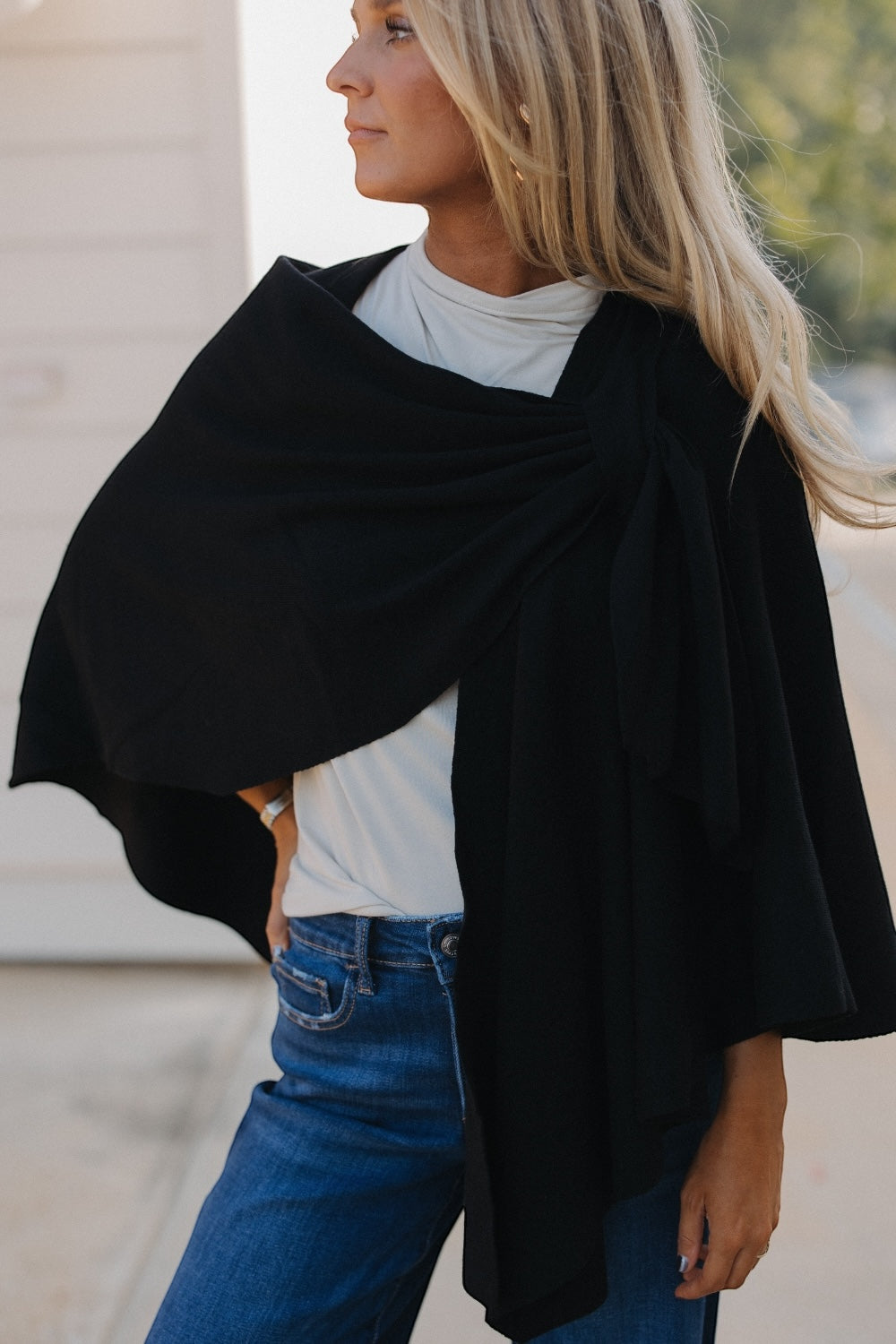 Riverton Loop Wrap in Black