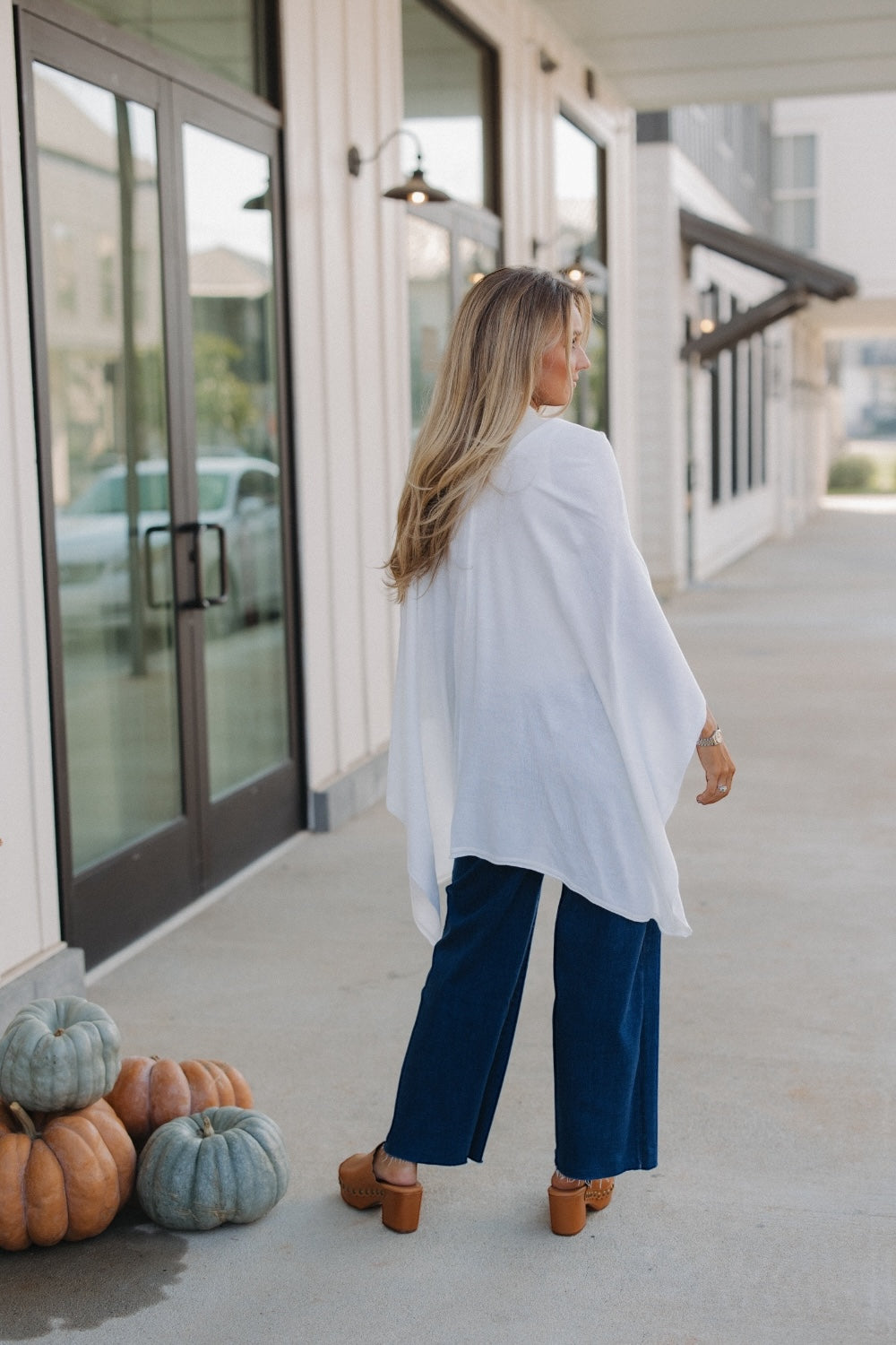 Bordeaux Cardi Wrap in White